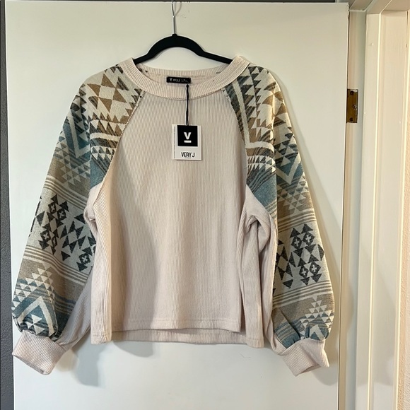 Cream and Blue Boxy Sweatshirt with Long Sleeves - Picture 1 of 4